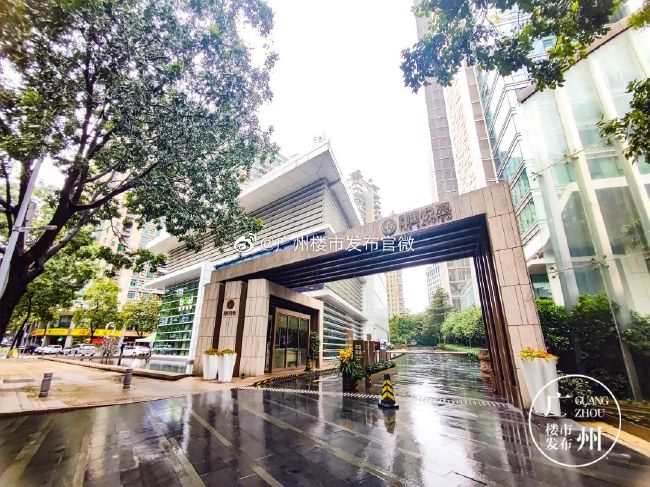 拉齐奥公布本轮意甲参赛大名单：门将：曼达斯、普罗韦德尔、塞佩后卫：卡萨莱、吉拉、希萨伊、拉扎里、马鲁西奇、卢卡-佩莱格里尼、鲁杰里中场：巴希奇、卡萨尔迪、贡多齐、镰田大地、路易斯-阿尔贝托、罗维拉、贝西诺前锋：卡斯特拉诺斯、费利佩-安德森、冈萨雷斯、因莫比莱、佩德罗、费尔南德斯、扎卡尼